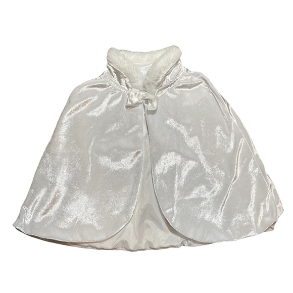Disney Other - Disney White Velvet Cape Size 5 6
